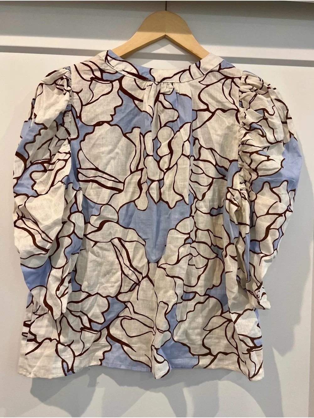 Rachel Zoe Linen Blend Floral Print Peasant Blouse Blue Cream Puff Sleeve Chic M - Picture 3 of 8